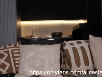 webcam girl smileyouarehere live cam image #2265860