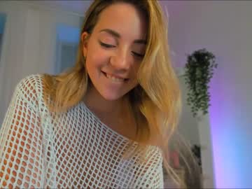 webcam girl emmi_rosee live cam image #5549730