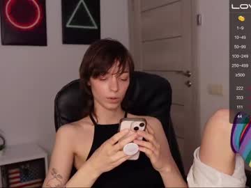 webcam girl agelina_summer live cam image #4798397