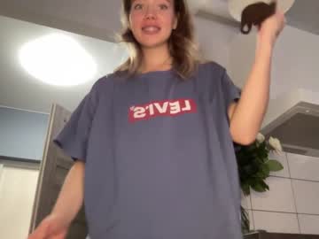 webcam girl angel_from_sky live cam image #4401895