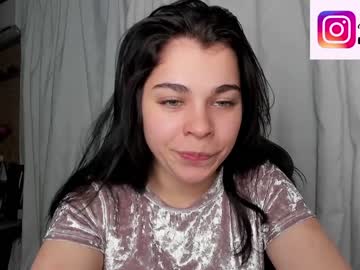 webcam girl hot_chill__ live cam image #3926653