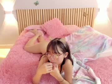 webcam girl little_effy18 live cam image #4435815