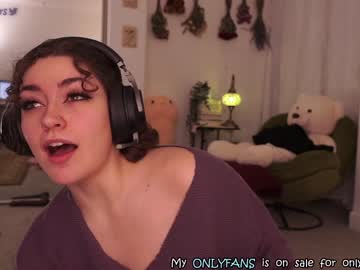 webcam girl evelynpiers live cam image #3499065