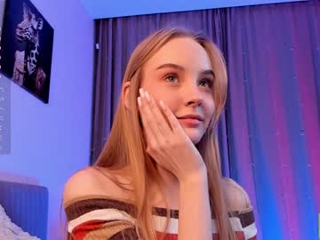 webcam girl lissa_meooow live cam image #6365473