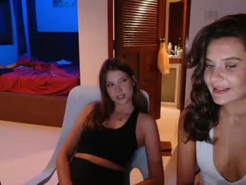 webcam girl bitter_moon live cam image #4931989