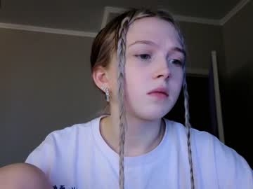 webcam girl small_blondee live cam image #6280009