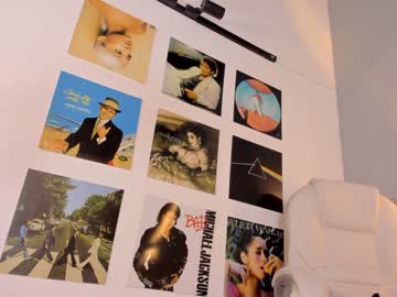 webcam girl little_effy18 live cam image #6457725