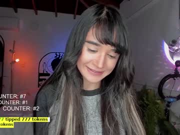 webcam girl lonelly_lolly98 live cam image #4044725