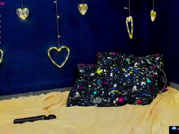 webcam girl kattiekattt live cam image #3580383