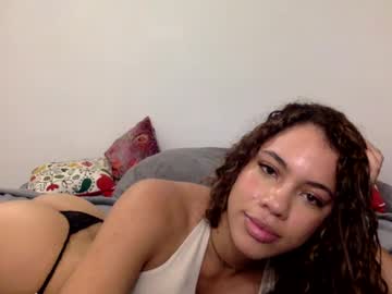 webcam girl freyaataylor live cam image #7072408