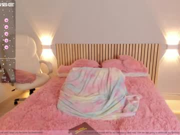 webcam girl little_effy18 live cam image #4306033