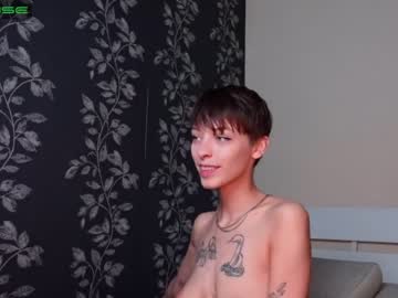 webcam girl agelina_summer live cam image #375996