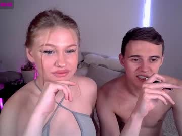 webcam couple arms_around_you_ live cam image #2688501
