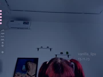 webcam girl vanilla_lips live cam image #5733229
