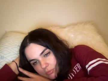 webcam girl gia_is_horny live cam image #5627874
