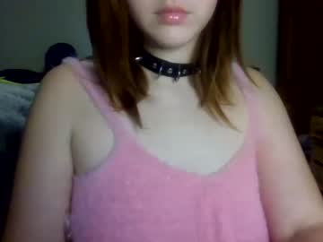webcam girl buttercupo live cam image #956516