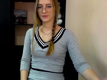 webcam girl lilian_l live cam image #918075