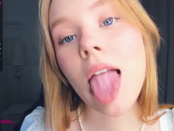 webcam girl sun_shiiine live cam image #4808185