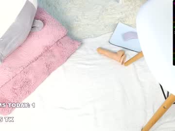 webcam girl curlylolly live cam image #495736