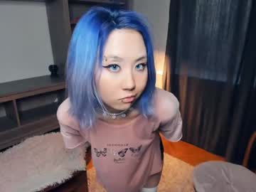 webcam girl miilkywaaay live cam image #4978278