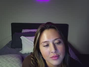 webcam girl lunaaluvv live cam image #7087771