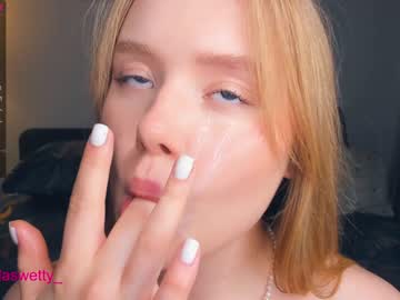 webcam girl sun_shiiine live cam image #4771431