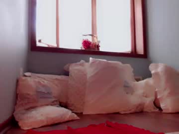 webcam girl lilrosiedoll live cam image #2097752