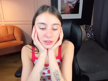 webcam girl chio_rio live cam image #3714255