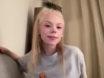 webcam girl sonyaplush live cam image #3942120