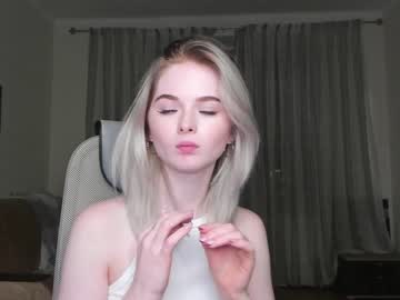 webcam girl yuppiyulia live cam image #296224