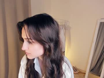 webcam girl alice_caprrice live cam image #4984942