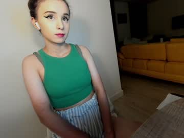 webcam girl ehotlovea live cam image #2924529