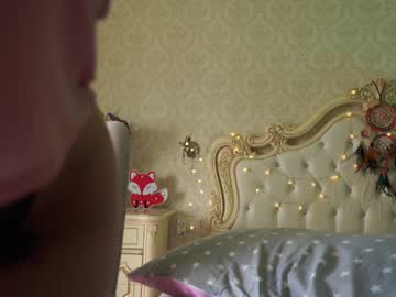webcam girl pussy__money__weed live cam image #2217797
