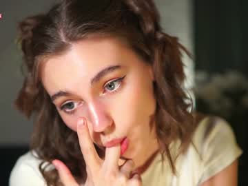 webcam girl hoolybunny live cam image #6625293