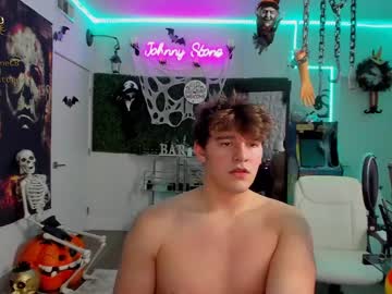 webcam man thejohnnystone live cam image #3011194
