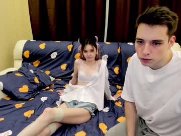 webcam couple kelley_n_danny live cam image #3804203
