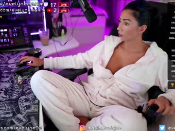 webcam girl evelyne92 live cam image #5636955