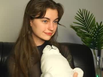 webcam girl hoolybunny live cam image #1007134