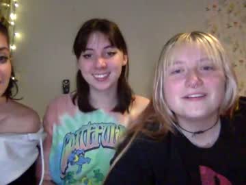 webcam girl wallabyxxx live cam image #3344168