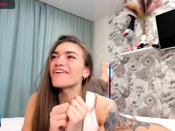 webcam girl joconda live cam image #1555309