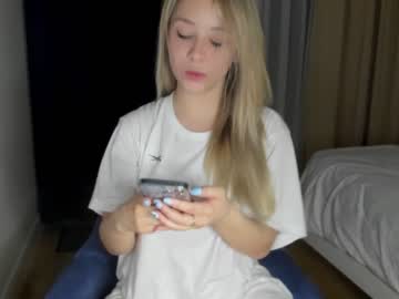 webcam girl sun_shine_baby live cam image #1782182