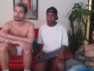 webcam man fratguysonline live cam image #3692502