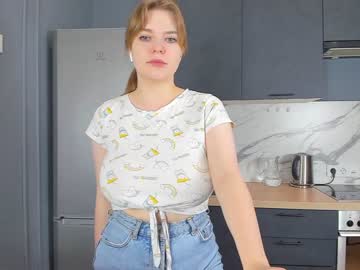 webcam girl lovlybambi live cam image #4776677