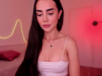 webcam girl lil_gabbyg live cam image #7105216
