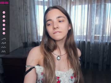 webcam girl shy_media live cam image #4618625