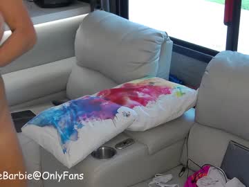 webcam girl rvlifebarbie live cam image #2600909