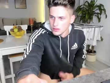 webcam man roberto_twink1 live cam image #2772907
