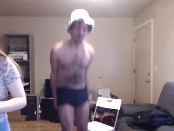 webcam couple blue_eyed_lightskin live cam image #3339605