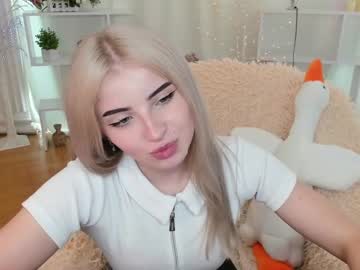 webcam girl nika_queen_ live cam image #7045617