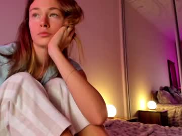 webcam girl oksanafedorova live cam image #1826739